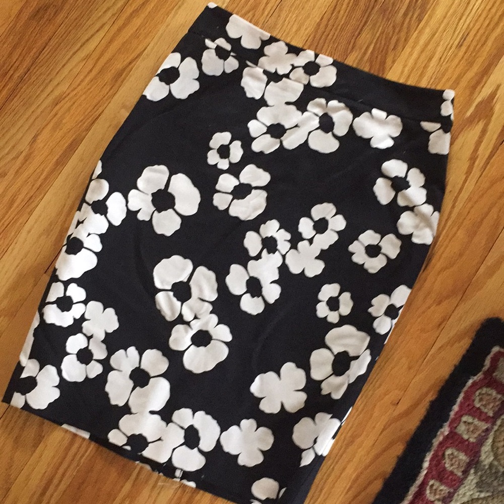 Ann Taylor Loft flowered pencil skirt NWT